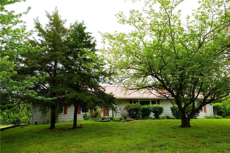 1156 NE 50th Rd, Lamar, MO 64759