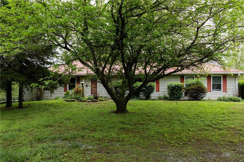 1156 NE 50th Rd, Lamar, MO 64759