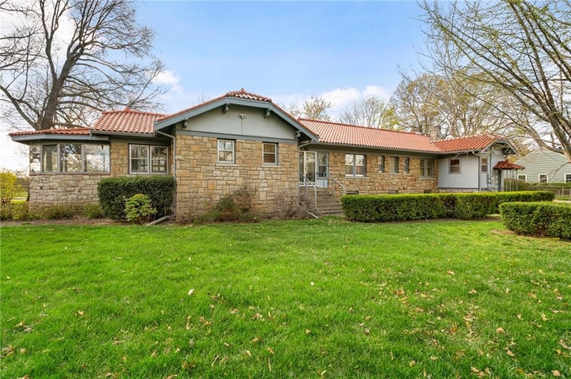 6721 Santa Fe Dr, Overland Park, KS 66204