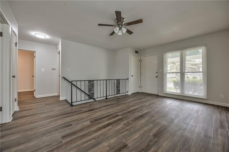 9337 Ballentine St, Overland Park, KS 66214