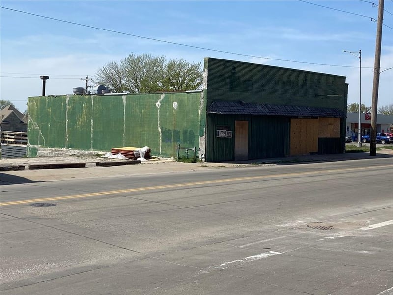 6106 King Hill Ave, St Joseph, MO 64504
