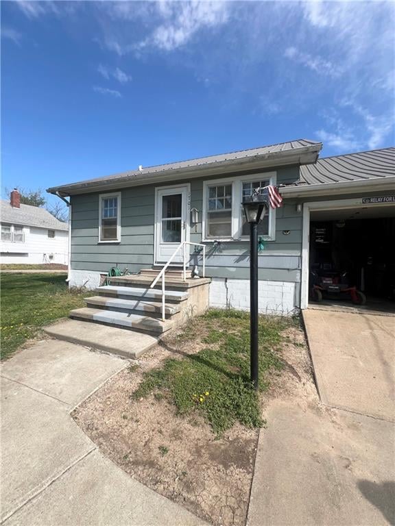 1701 3rd St, Oswego, KS 67356