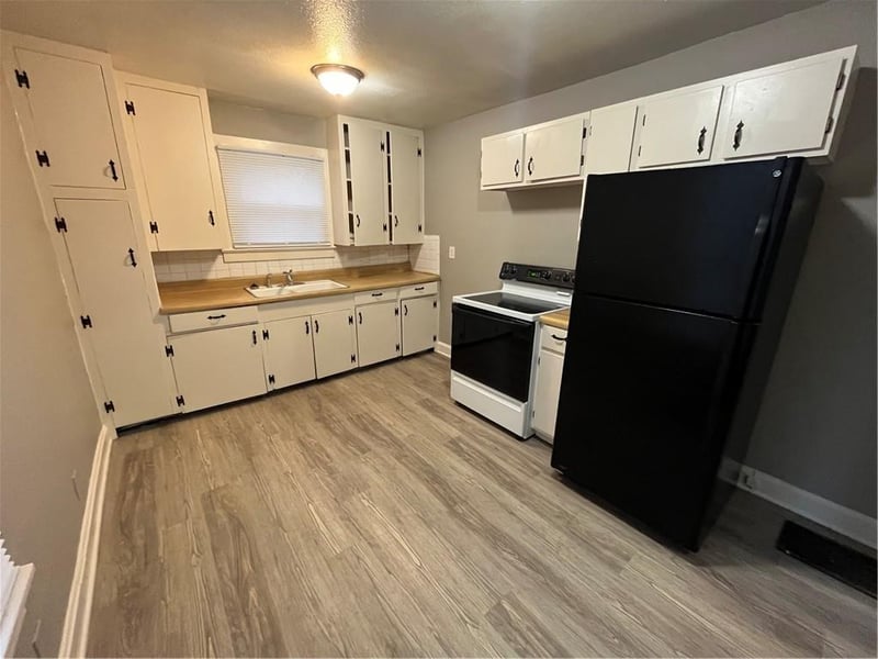 301 Lawndale Ave, Kansas City, MO 64123