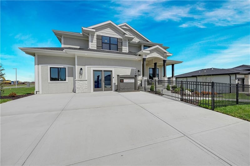 15412 161st Ter, Olathe, KS 66062