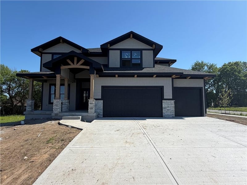 15381 162nd St, Olathe, KS 66062