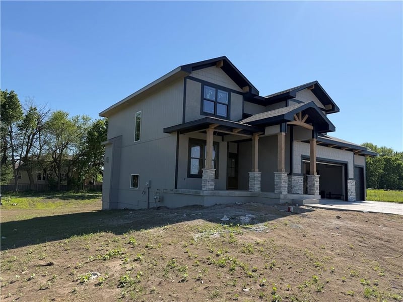 15381 162nd St, Olathe, KS 66062