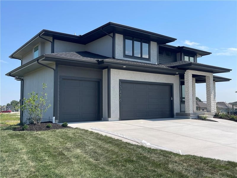 15436 W 161st Ter, Olathe, KS 66062