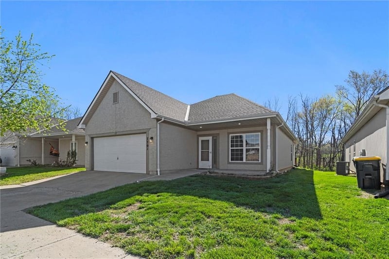 7701 NW 122nd St, Kansas City, MO 64163