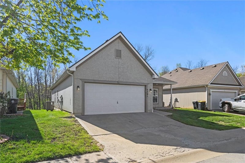 7701 NW 122nd St, Kansas City, MO 64163