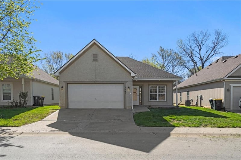 7701 NW 122nd St, Kansas City, MO 64163