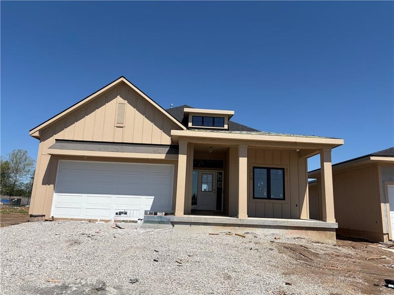 15302 161st St, Olathe, KS 66062