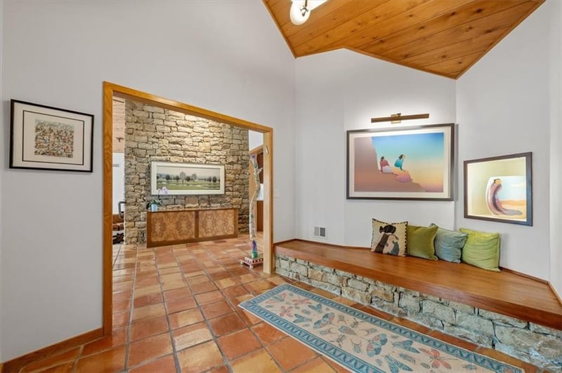 12112 Catalina St, Leawood, KS 66209