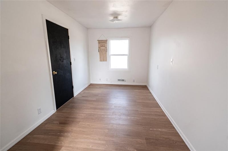 5500 E 101st St, Kansas City, MO 64137