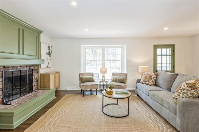 10031 Catalina St, Overland Park, KS 66207