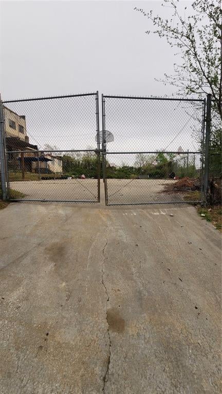 2701 43rd St, Kansas City, MO 64130