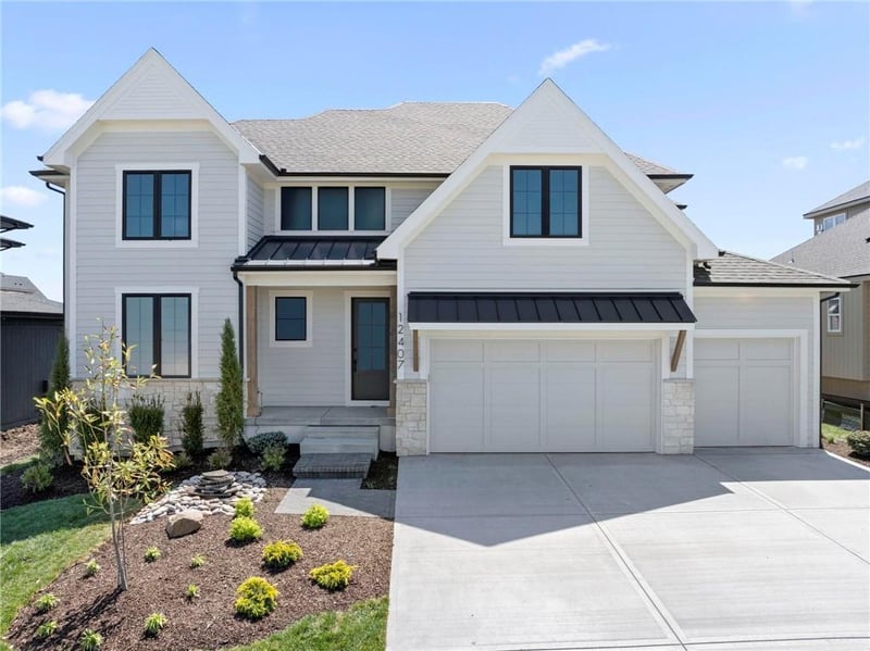 12407 183rd Ter, Overland Park, KS 66013