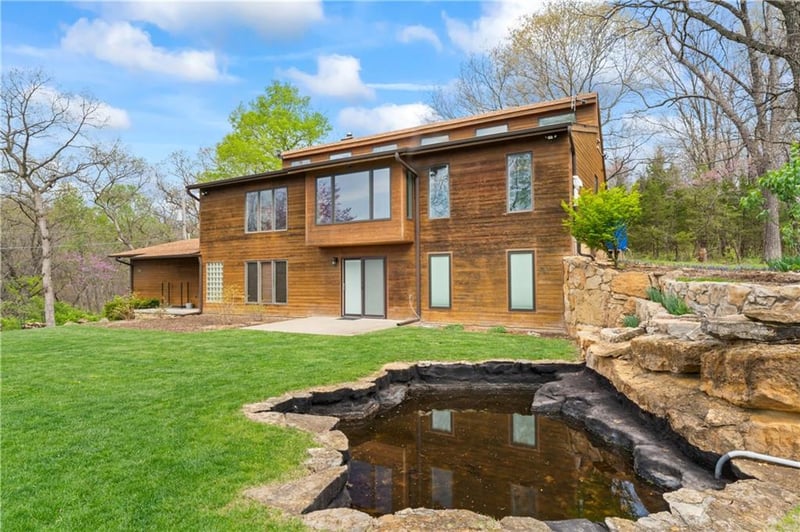 9016 Riverview Ave, Kansas City, KS 66112