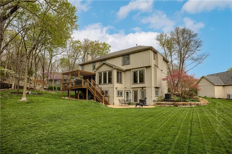 7615 Schweiger St, Shawnee, KS 66217