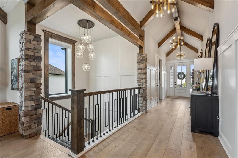 325 Ambersham Dr, Lee's Summit, MO 64081