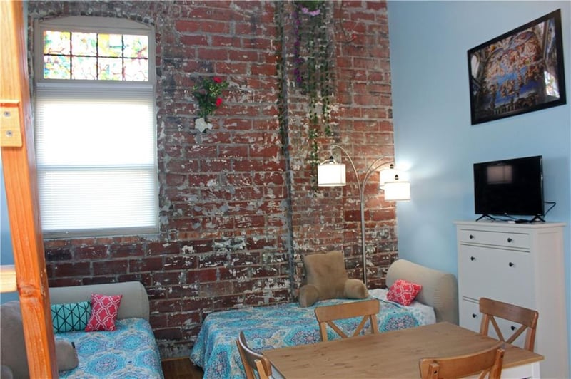 2223 Guinotte Ave, Kansas City, MO 64120