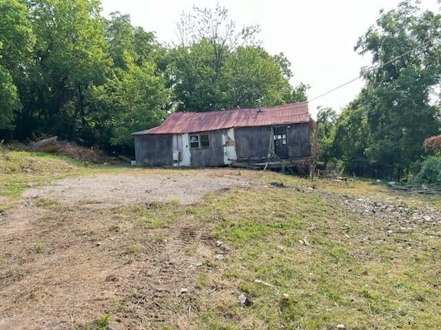 6624 N Pontiac Ave, Kansas City, MO 64151