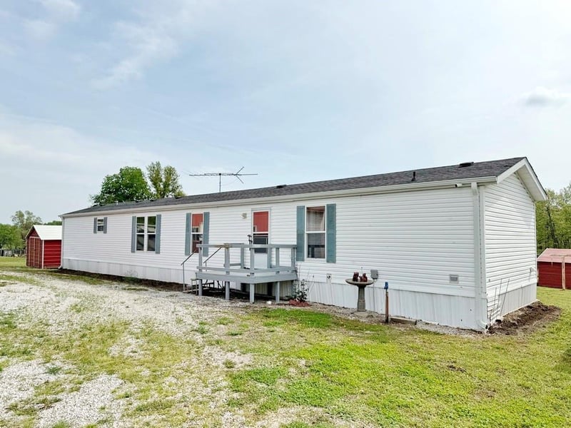 9177 S 751 Rd, Stockton, MO 65785
