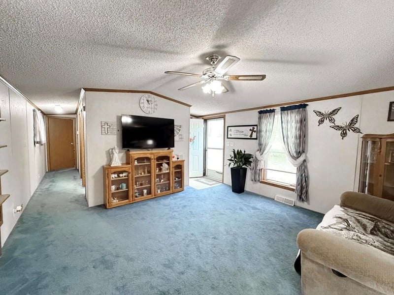 9175 S 751 Rd, Stockton, MO 65785