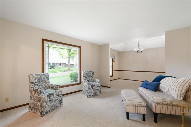 13030 W 105th St, Overland Park, KS 66215