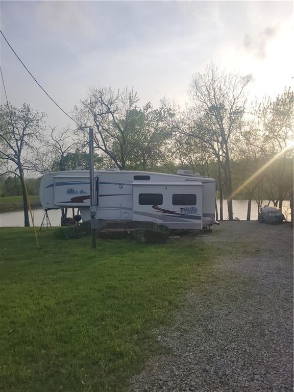 13 El Dorado Ln, Linn Valley, KS 66040