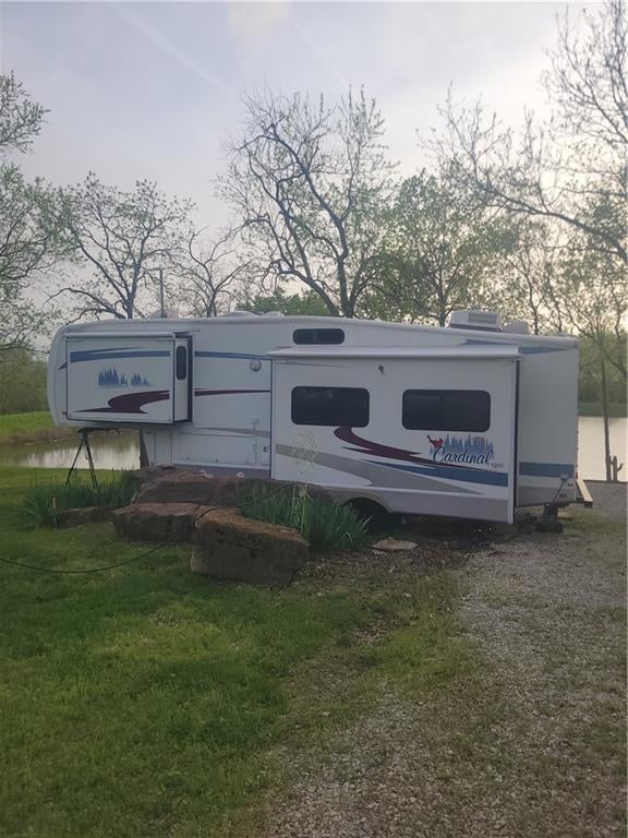 13 El Dorado Ln, Linn Valley, KS 66040