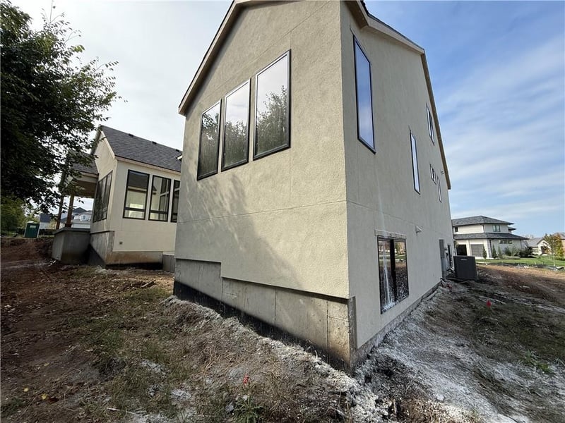 16905 Barton St, Overland Park, KS 66221