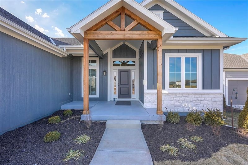 17732 Brockway St, Olathe, KS 66062