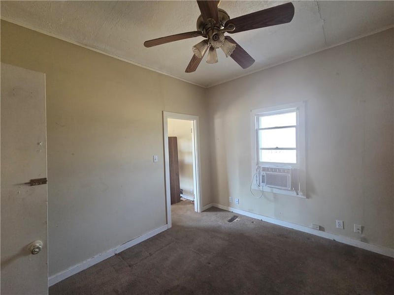329 Center St, Gardner, KS 66030