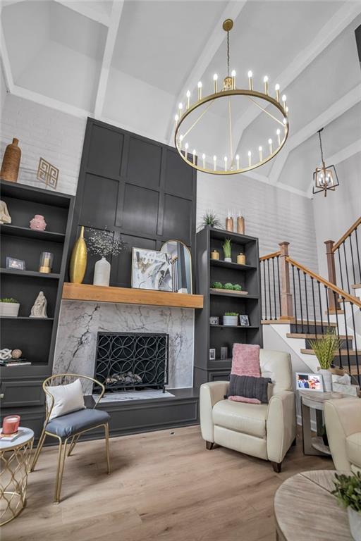 10747 Glenwood St, Overland Park, KS 66211