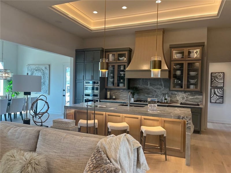 12605 170th St, Overland Park, KS 66221