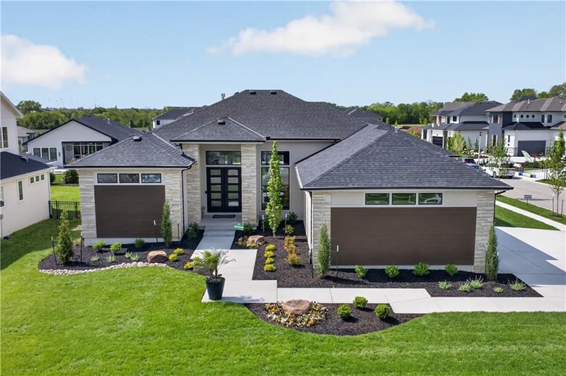 12605 W 170th St, Overland Park, KS 66221
