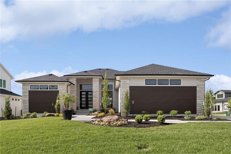 12605 W 170th St, Overland Park, KS 66221