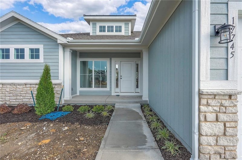 17745 Brockway St, Olathe, KS 66062