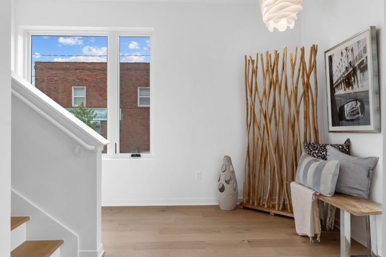 1033 Pacific St, Kansas City, MO 64106