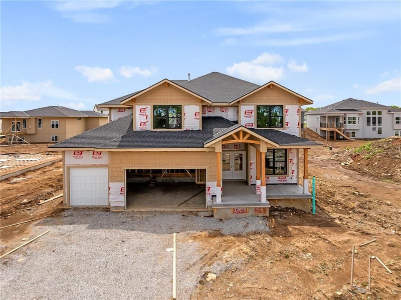 25031 141st St, Olathe, KS 66061