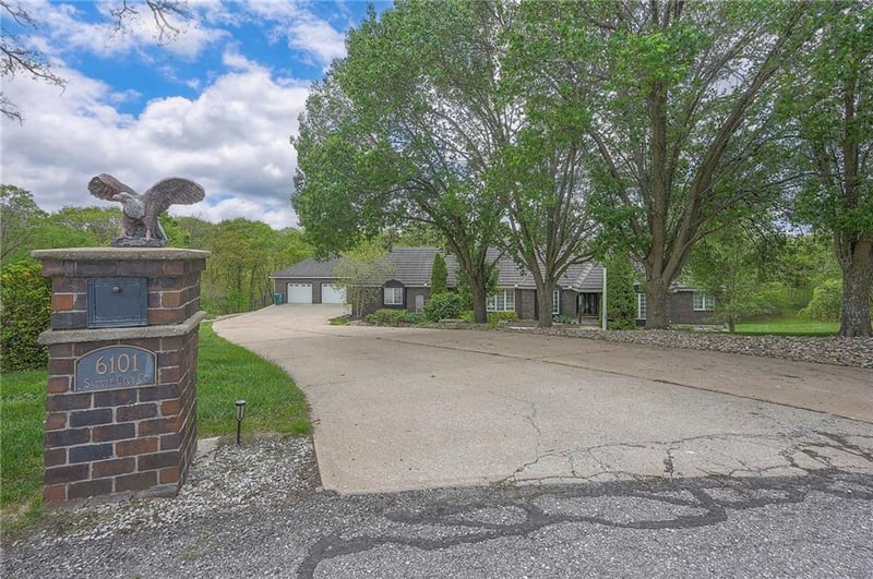 6101 NW Saddle Club Ct, Kansas City, MO 64152
