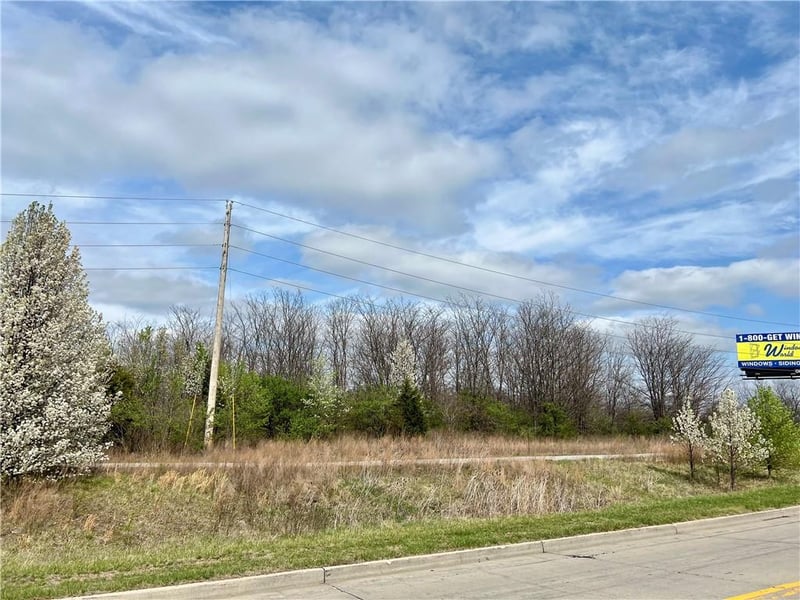 Jefferson St, Blue Springs, MO 64014