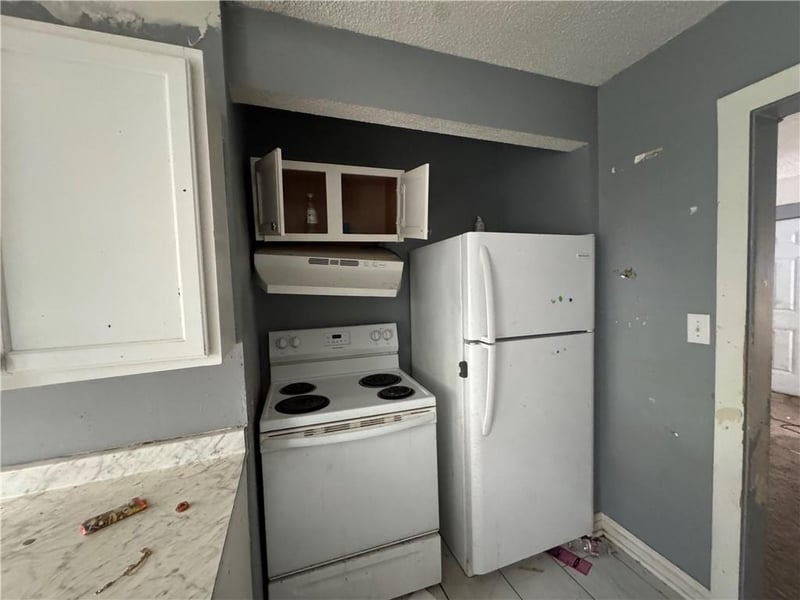 5541 Chestnut Ave, Kansas City, MO 64130