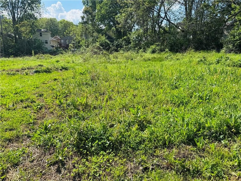 2810 Cleveland Ave, Kansas City, MO 64128