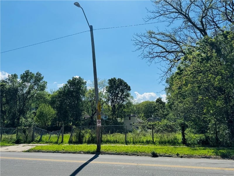 2810 Cleveland Ave, Kansas City, MO 64128