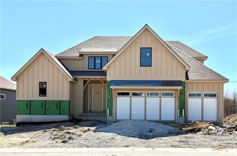 17441 Parkhill St, Overland Park, KS 66221