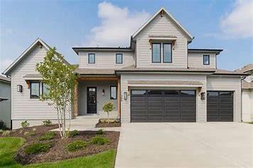 23826 Clear Creek Pw, Shawnee, KS 66226