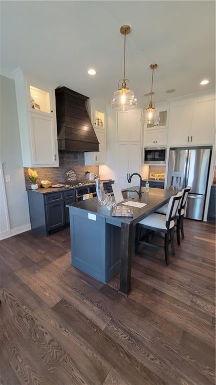 16996 Bradley Dr, Olathe, KS 66062