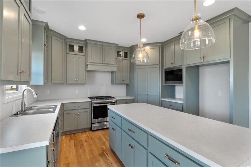 25256 149th Ter, Olathe, KS 66061