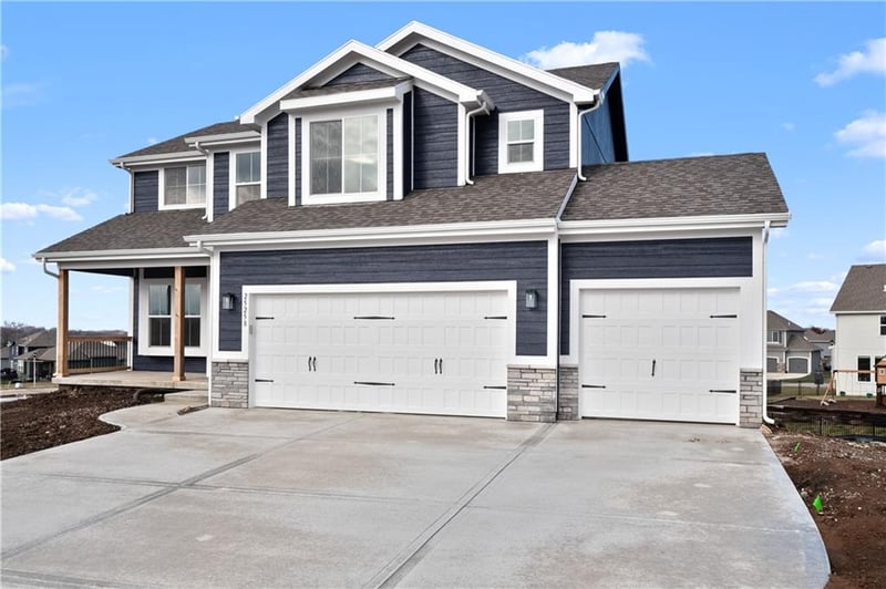 25256 149th Ter, Olathe, KS 66061